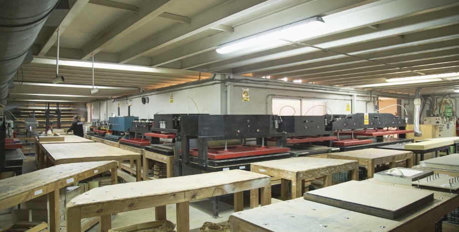 Nuestro taller cuenta con dos máquinas
